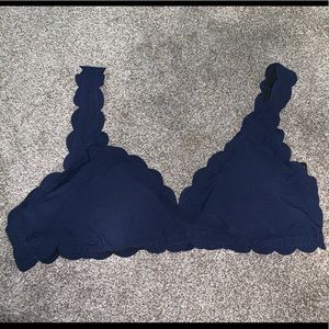 NWT J. Crew scallop piqué v-neck bikini top